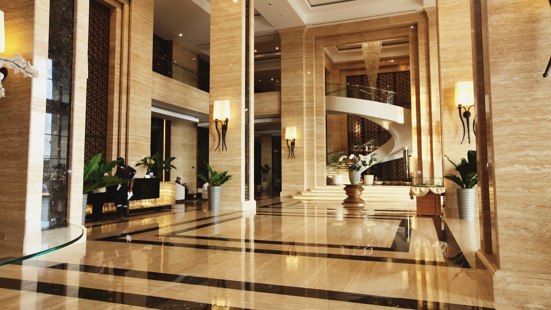 Wyndham Opi Hotel